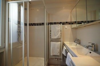 Paris Stay Apartment - Louvre Elegant Suite
