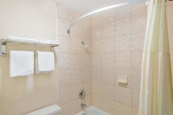 Hotel Days Inn Roanoke Near I-81