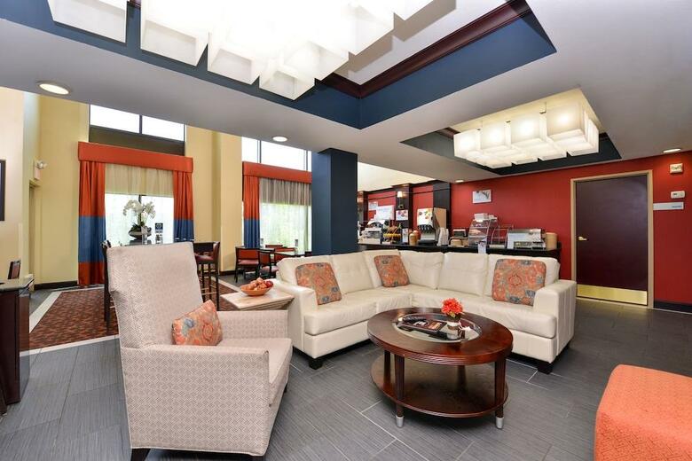 Holiday Inn Express Hotel & Suites Austin - Sunset Valley