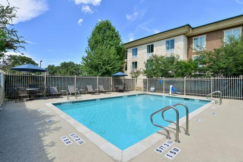Holiday Inn Express Hotel & Suites Austin - Sunset Valley