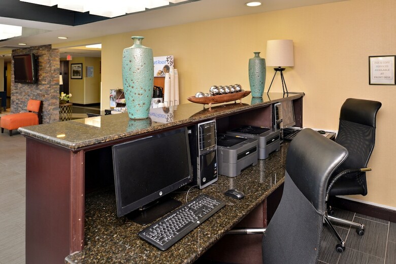 Holiday Inn Express Hotel & Suites Austin - Sunset Valley