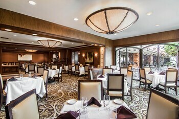Omni Mandalay Hotel At Las Colinas