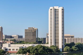 Omni Mandalay Hotel At Las Colinas