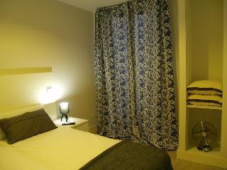 Bed & Breakfast 8rooms Madrid