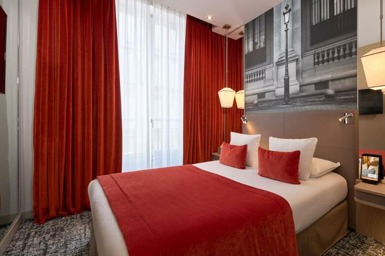 Hotel La Lanterne & Spa By Timhotel