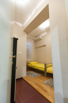 Apartments And Rooms Golden Gate