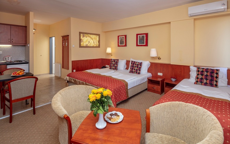 Hotel Charles