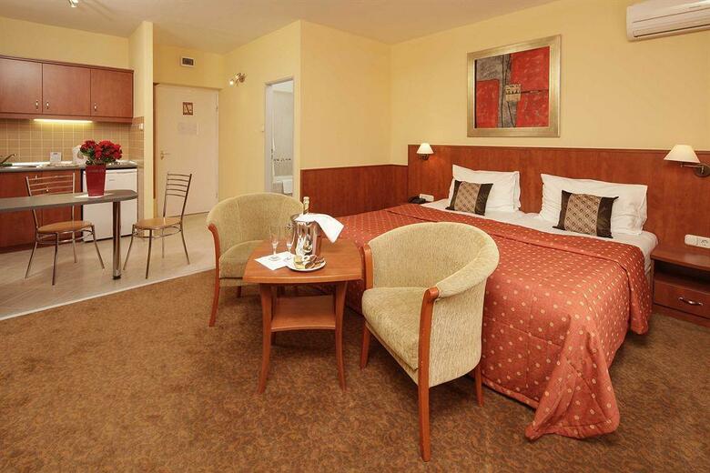 Hotel Charles
