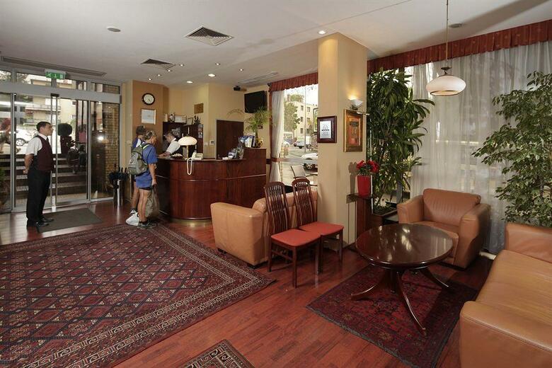 Hotel Charles