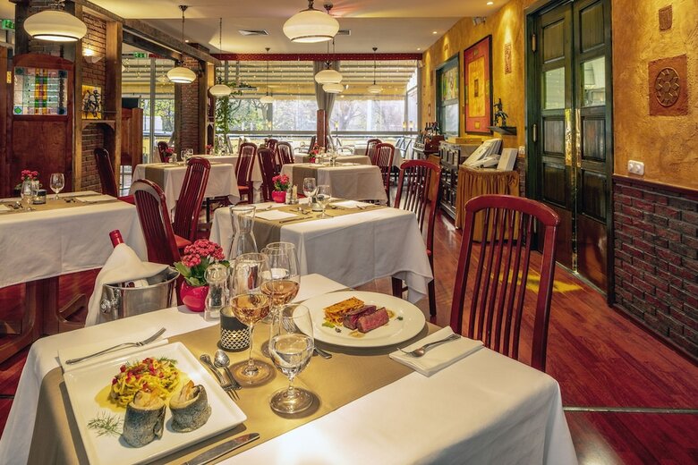 Hotel Charles