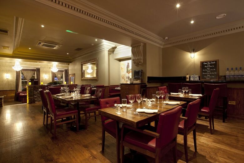Harcourt Hotel