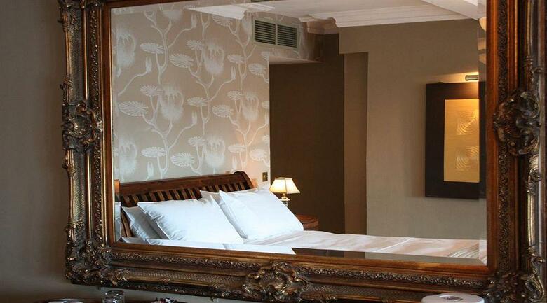 Hotel Jackson Court