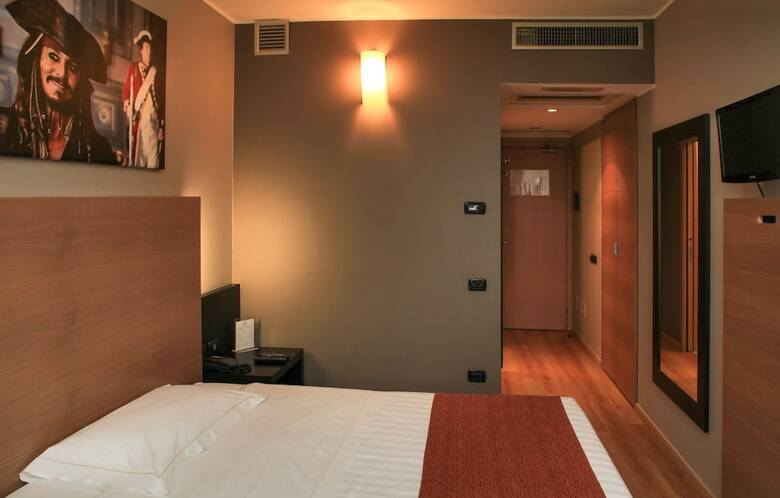Hotel Studios