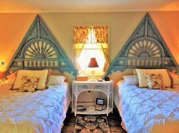 Bed & Breakfast Maple Leaf Cottage Inn