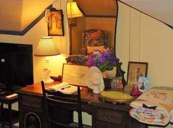 Bed & Breakfast Maple Leaf Cottage Inn