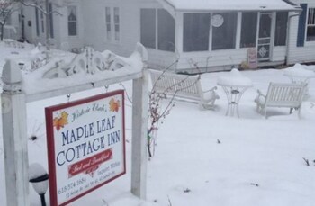 Bed & Breakfast Maple Leaf Cottage Inn