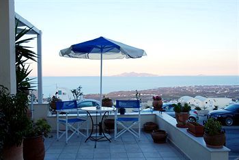Reverie Santorini Hotel