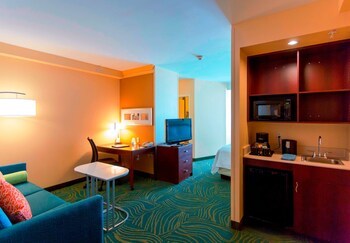 Hotel Springhill Suites By Marriott Boston Devens Common Center
