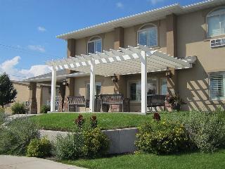 Hotel The Landmark Inn & Suites