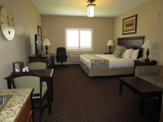 Hotel The Landmark Inn & Suites