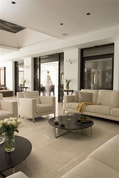 Hotel 9 Muses Santorini Resort