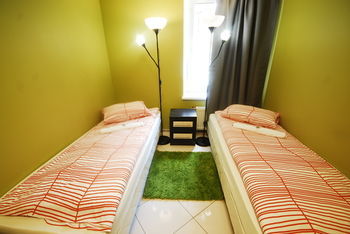 Albergue Landmark City Hotel