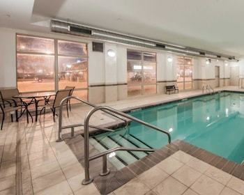 Hotel Sleep Inn & Suites