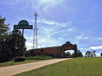 Motel Garden Inn & Suites