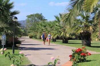 Residencia Rey Beach Club