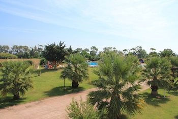 Residencia Rey Beach Club