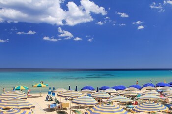 Residencia Rey Beach Club