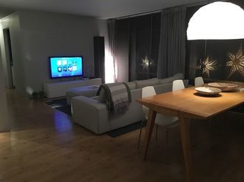 Hostal Harbor Inn