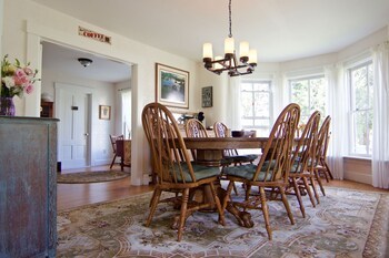 Bed & Breakfast Woodbridge Inn
