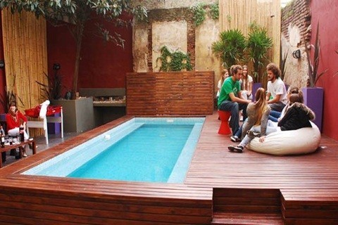 Hostal Circus Hotel & Hostel