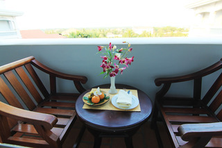 Ree Hotel