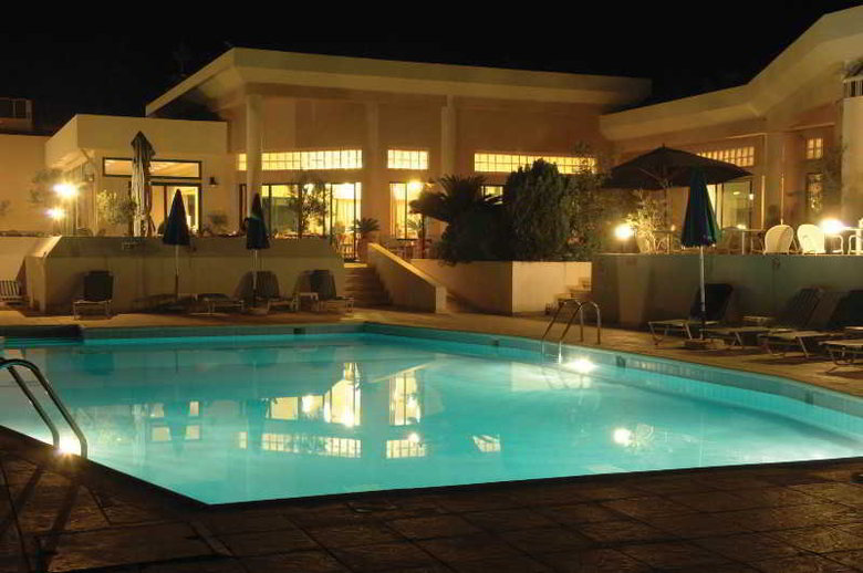 Natura Beach Hotel & Villas