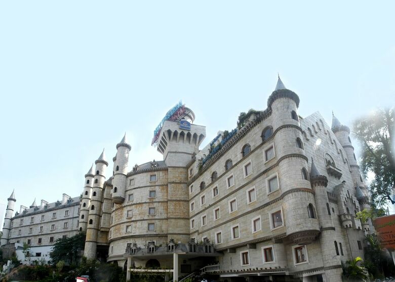 Hotel Best Western Amrutha Castle
