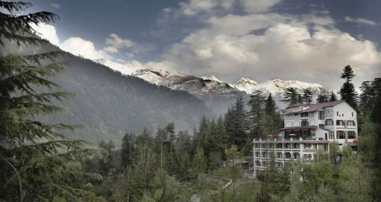 Hotel Snowcrests Manor