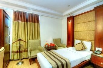 Parkland Hotel Defence Colony