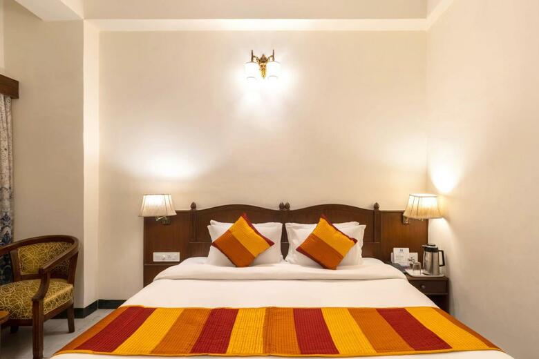 Sarovar Hotel