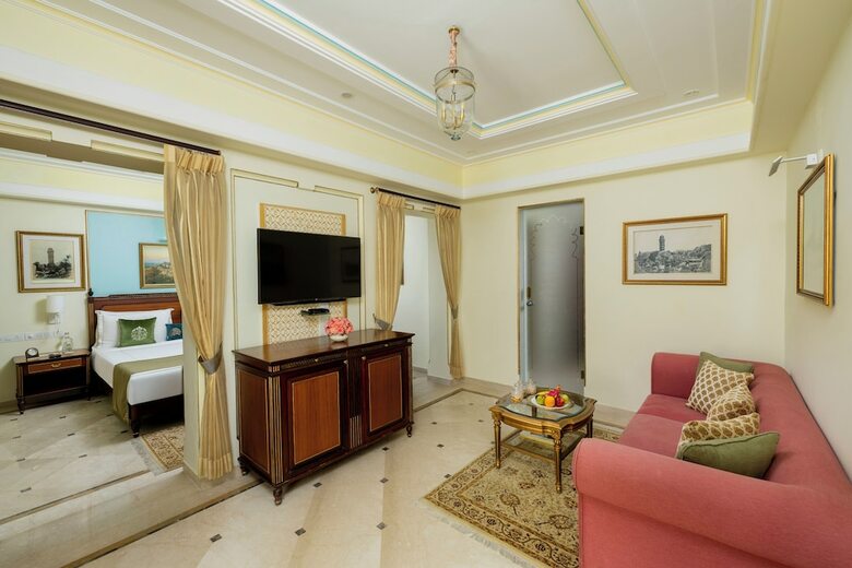 Hotel Fateh Prakash Palace