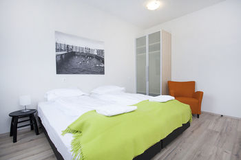 Hotel Einholt Apartments