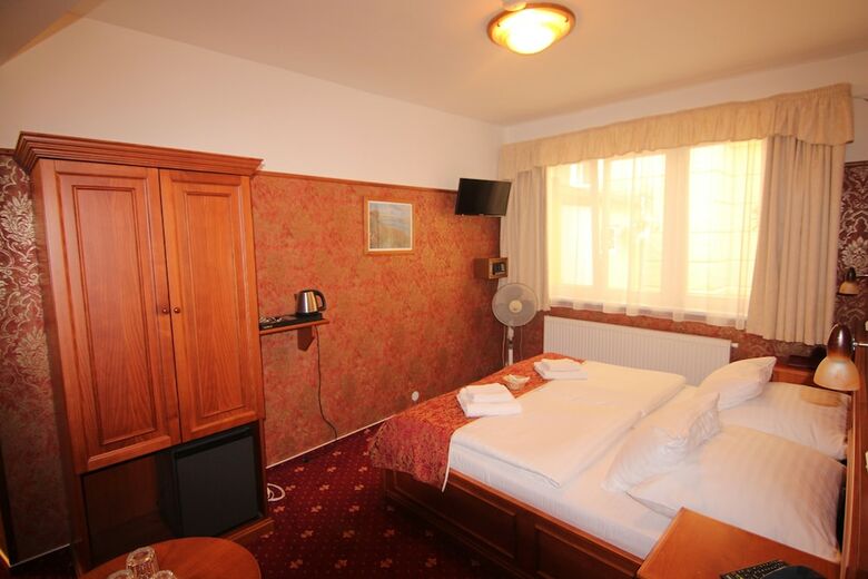 Old Prague Hotel