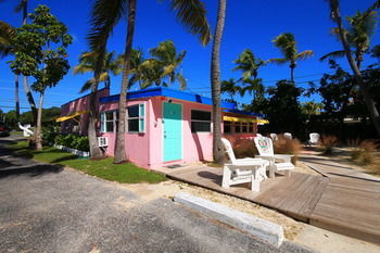 Hotel Drop Anchor Resort And Marina