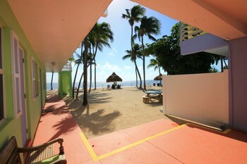 Hotel Drop Anchor Resort And Marina