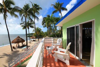 Hotel Drop Anchor Resort And Marina
