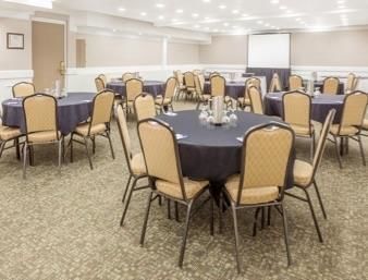 Hotel Baymont Inn & Suites Red Deer