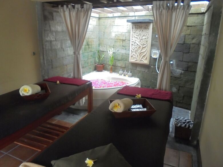 Hotel Biyukukung Suites And Spa