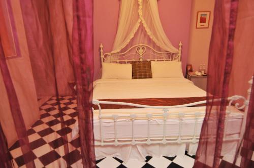 Bed & Breakfast Raid Garden Boutique Hotel