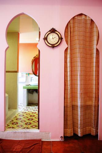 Bed & Breakfast Raid Garden Boutique Hotel